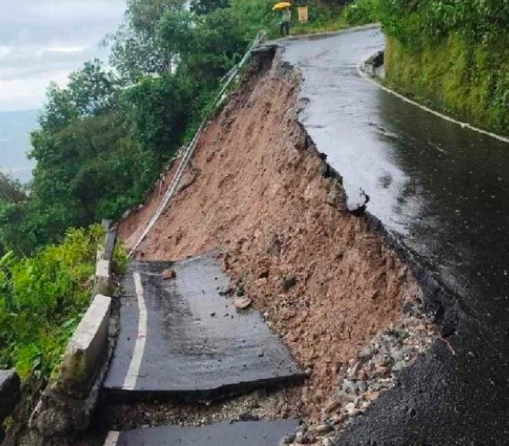Darjeeling Landslides: 16 Dead as Torrential Rains Trigger Widespread Destruction
