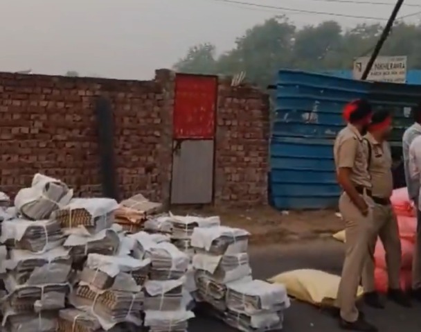 Political Uproar as Newspaper Deliveries Stopped in Punjab