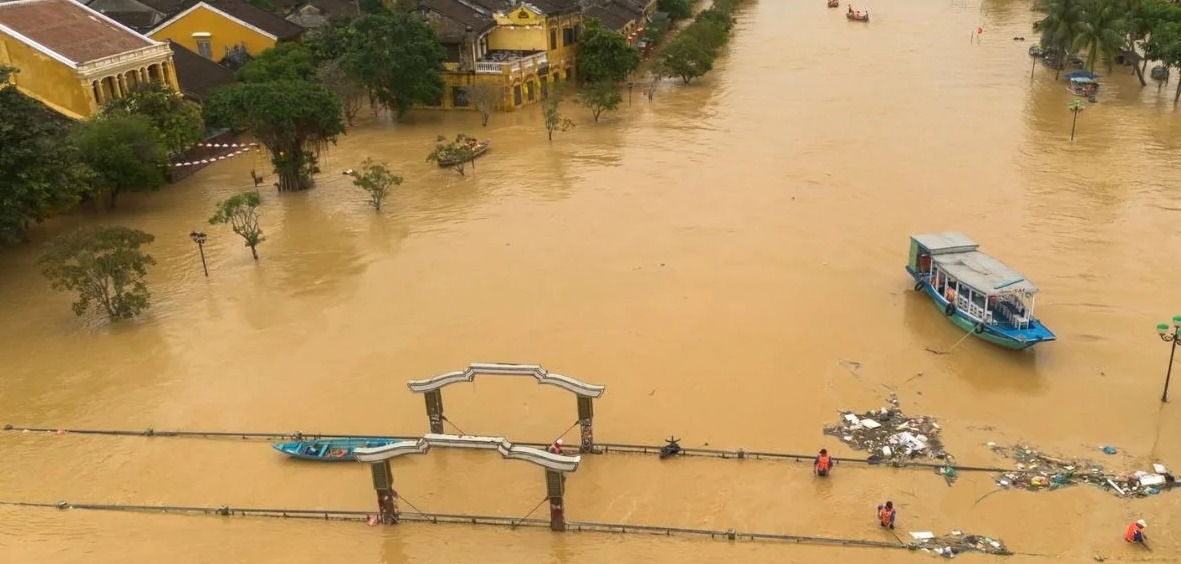Vietnam Floods Leave 90 Dead, Dozens Missing