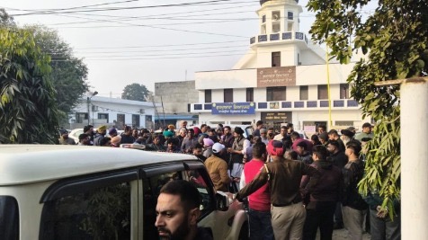 Congress Stages Protest Over Recount in Phagwara Block Samiti Election