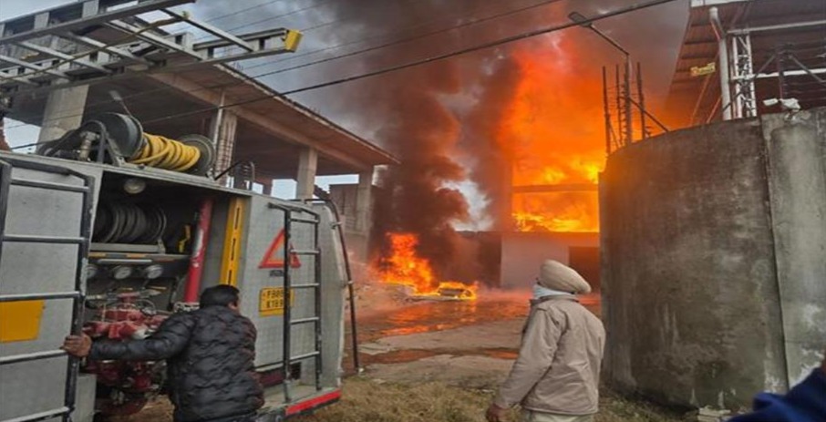 Jalandhar: Massive Fire Breaks Out at Cold Storage Facility in Kartarpur