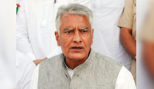 Sunil Jakhar alleges AAP Govt targeting media, slams arrest of leaders in Jalandhar